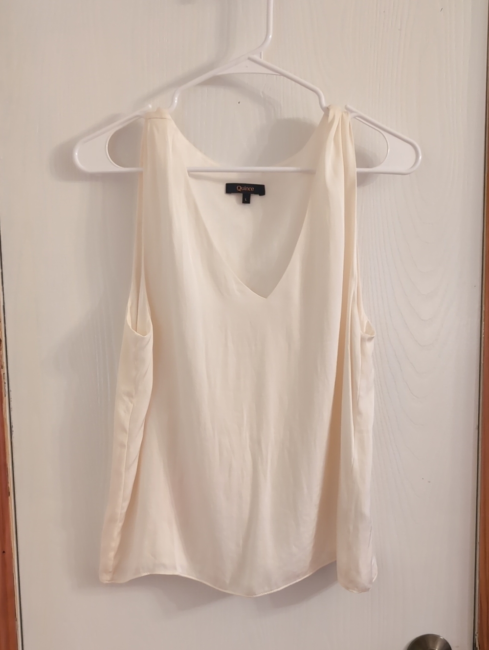 Quince Cream V-Neck Sleeveless Women's Top